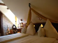 Mittelalterhotel-Gästehaus Rauchfang Hotels in Meersburg