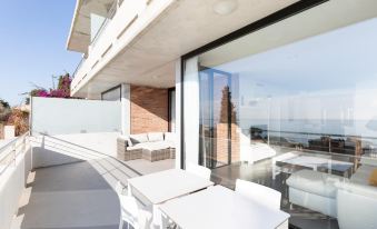 Santa Romana Apartments & Suites