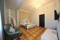 Guest House Batumi Globus - balcony