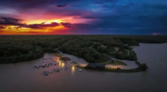 Thousand Hills State Park Cabins Hotels in 