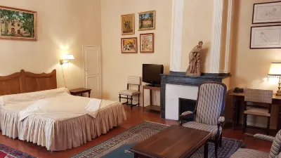 Hotel Cardinal Отели рядом с достопримечательностью «Площадь Мирабо»