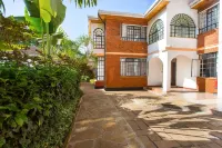 Convent International Hotel- Nairobi Hotel in zona Pyramid Oaks