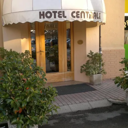 Hotel Centrale Отели в г. Арджента