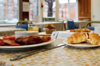 Sure Hotel by Best Western Reading - breakfast
