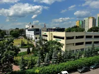 City Hotel Hotels near Granaries