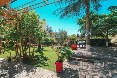 Villa Green Garden