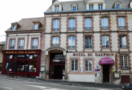 Brit Hotel du Dauphin l'Aigle