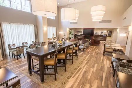 Hampton Inn & Suites Berkshires-Lenox