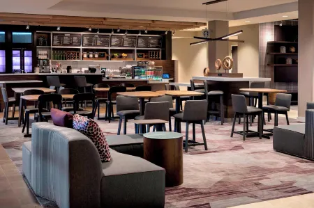 Courtyard Schenectady at Mohawk Harbor