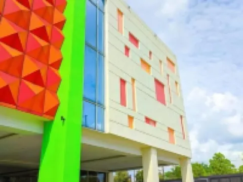 Front One Hotel Purwodadi Hotels in Grobogan Regency