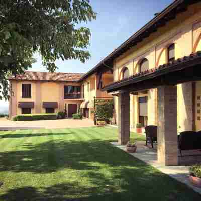 Cascina Cortine Hotel Exterior