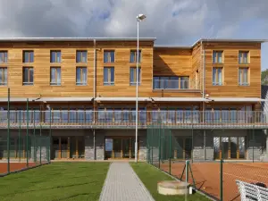 Esmarin Wellness Hotel