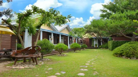 Sicily Pension Отели рядом с достопримечательностью «Hongcheon Saengmyeong Geongang Gwahakgwan»