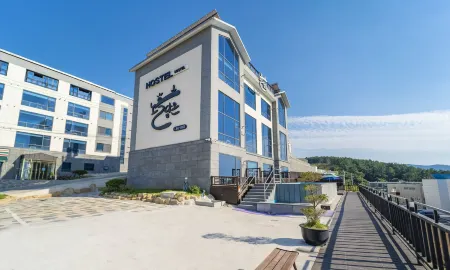 Yeosu Sunset Hostel and Pension Отели в г. Йосу
