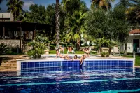Città Bianca Country Resort - Pools
