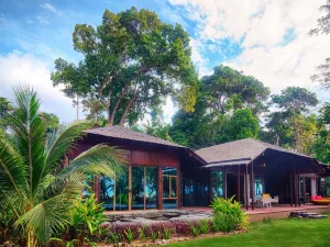 Borneo Eagle Resort