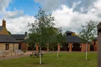 Church Farm Lodge Hotels in Desborough