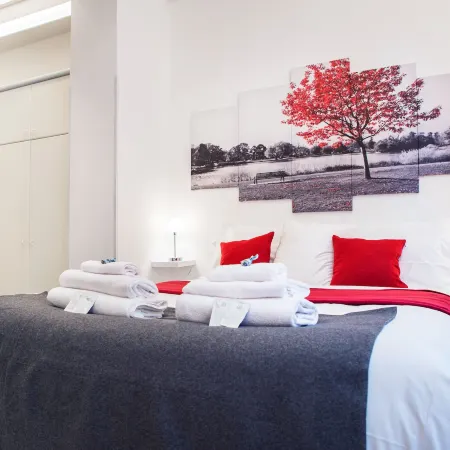 10 - 12 Tourist House Apartment Centre Bologna