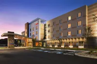 Fairfield Inn & Suites Akron Fairlawn فنادق في Montrose-Ghent