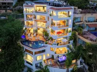 Villa Divina Luxury Boutique Hotels near Mismaloya Beach