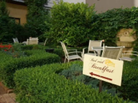 ベッド & ブレックファスト アム ルイゼンプラッツ ポツダムのホテル