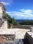 Lalloudes Seaside Accommodation