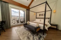 Nivasana Manali - A Luxury Boutique Hotel - parking