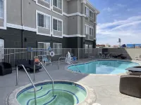 La Quinta Inn & Suites by Wyndham Hesperia Victorville - Hot Tub
