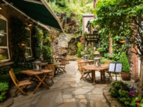 Hotel Isaacs Cork City Hotels in Cork