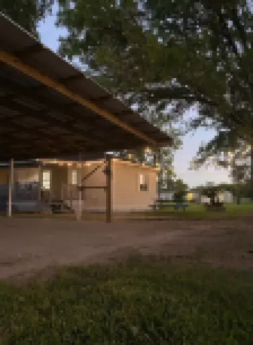 Cute and Spacious Modern Home for Large Groups