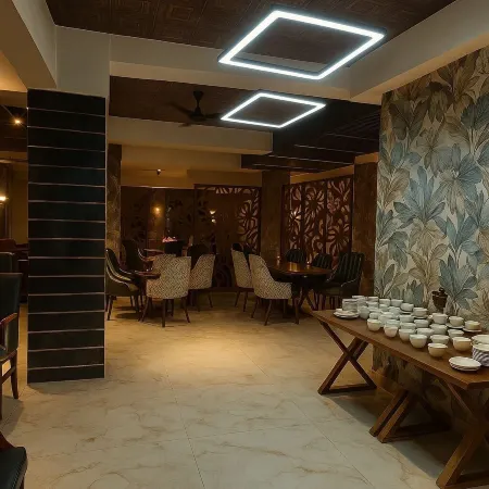 Inn of Joy Отели рядом с достопримечательностью «Jaypee Institute of Information Technology»