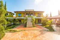 Vila Miola Hotel Отели в г. 