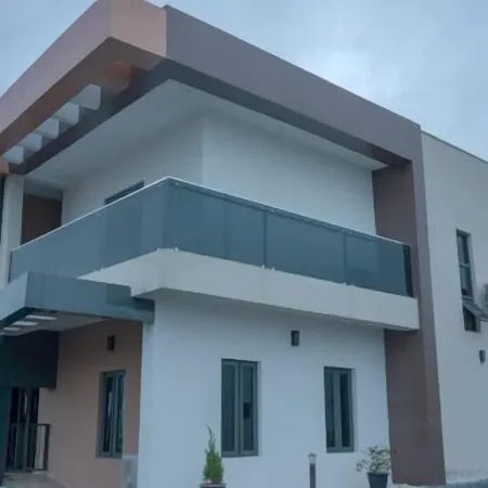 Peninsula Suites