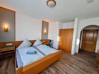 Frühstücks-Pension Lichtenauer Hof Hotels in Thyrnau
