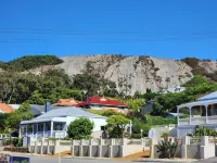 Bay Vista Cottage by the BnB Collection
