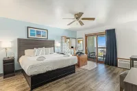 Snyders Shoreline Inn Hotels in Ludington