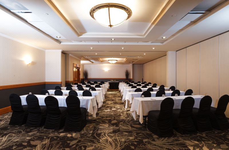 The Glenmore Inn & Convention Centre photo 5