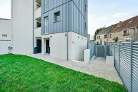 Jiji Suites Hotels in Combs-la-Ville