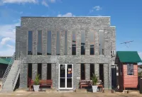 Waterland Suites Hotel di 