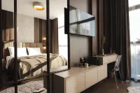 DISTRICT boutique hotel Hotels near Park za pse