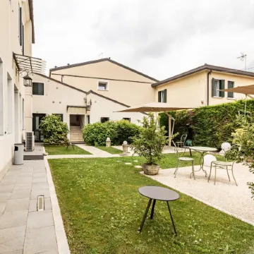 HOTIDAY Room Collection - Dolo