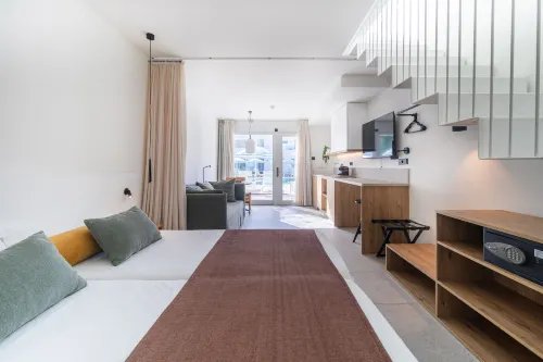 Cabot Las Velas Apartments - Homestays