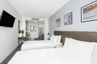 Holiday Inn & Suites Sydney Bondi Junction by IHG - Apartments