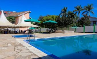 Parkview Safari Hotel and Apartments