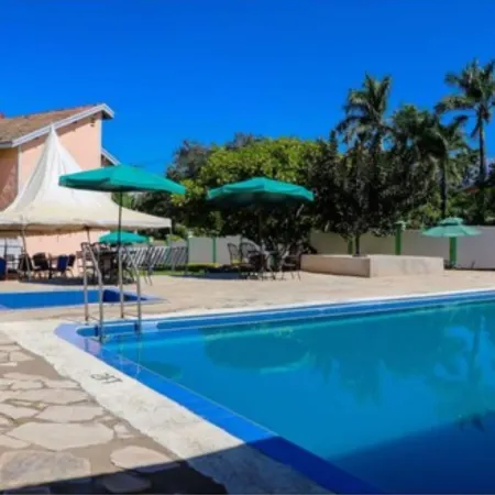 Parkview Safari Hotel and Apartments
