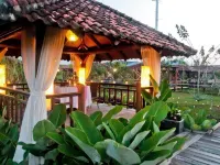 Gardenia Resort and Spa Hotel dekat Taman Gaia Bumi Raya City Mall