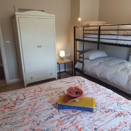 Frontview Cottage - Two Bedroom - Sleeps 6 Guests