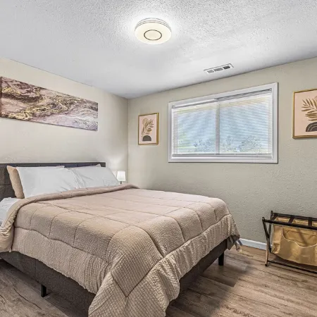 Beautiful & Comfortable Home in Central Point Отели в г. Сентрал Пойнт