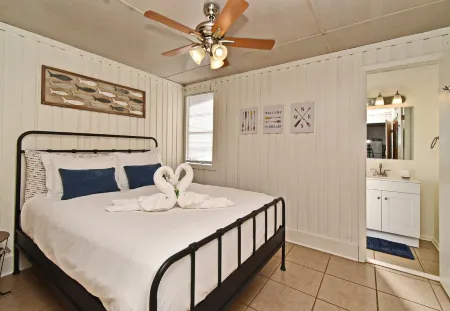 Villa Near Disney, Universal, Golf, & Pickleball