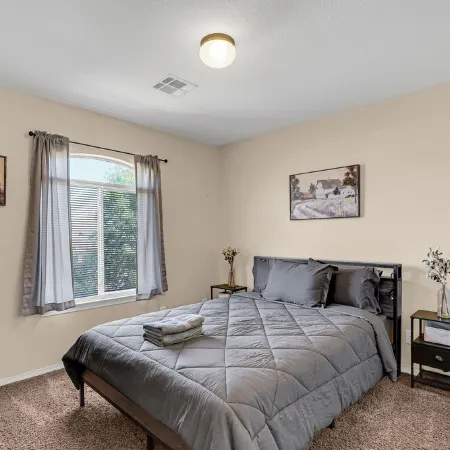 Huge Oasis Retreat>Arcade>Pool Table>Heated Pool & Spa>Super H on AirBB